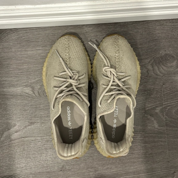 Yeezy 350 sesame size 9.5US men - Picture 4 of 9